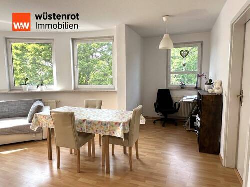 Wohnzimmer - 3 Zimmer Etagenwohnung zur Miete in Mittweida