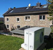 Modernisiertes Landhaus mit Wärmepumpe, PV & großem Grundstück (Anbauoption, Streuobstwiese) - Stolberg (Rheinland) Venwegen