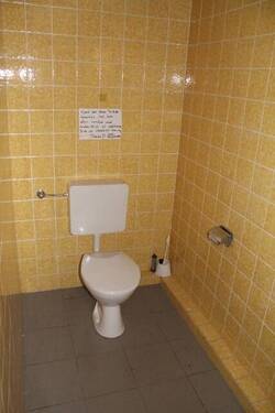 WC - 