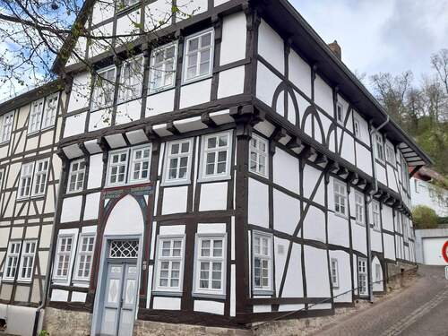 Fassade - 3-Zimmer-Wohnung in saniertem Fachwerkhaus