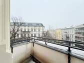 Balkon - 4 Zimmer Etagenwohnung in Berlin