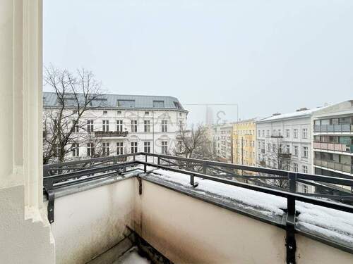 Balkon - 4 Zimmer Etagenwohnung in Berlin