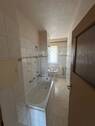 Bad mit Badewanne - 