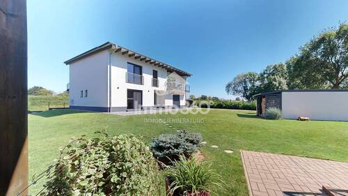 Haus außen - 7 Zimmer Mehrfamilienhaus, Wohnhaus zum Kaufen in Letschin