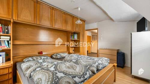 1. OG Schlafzimmer 2 - 