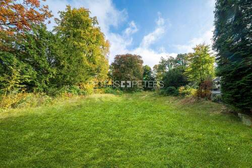 Grundstück gesamt - 8 Zimmer Mehrfamilienhaus, Wohnhaus in Hamburg