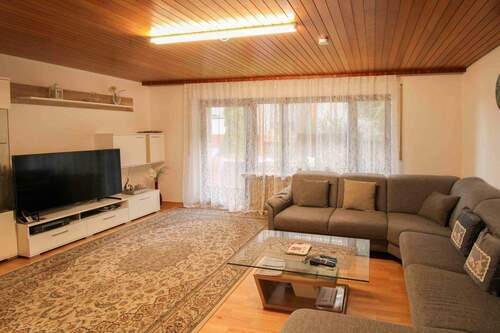 Wohnzimmer EG - Mehrfamilienhaus, Wohnhaus in Reutlingen zum Kaufen