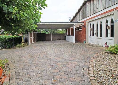 Eingangstür + Carport - 