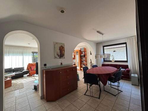 Übergang zu Wohn- / Essbereich - 