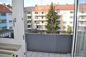 Balkon-mit-Aussicht - 2-Zimmer-Wohnung inklusive Duplexparker