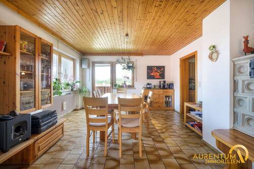 Esszimmer - 6 Zimmer Etagenwohnung zum Kaufen in Bogen