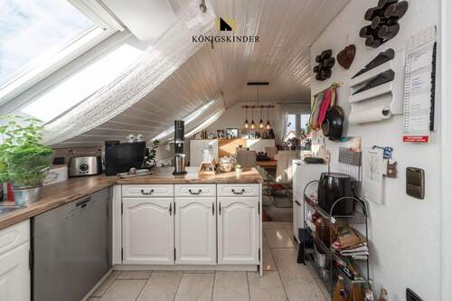 Offene Küche mit Durchgang in den Ess,- Wohnbereich - 3 Zimmer Etagenwohnung in Plüderhausen