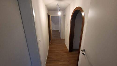 Flur_www.villingen.immobilien - 