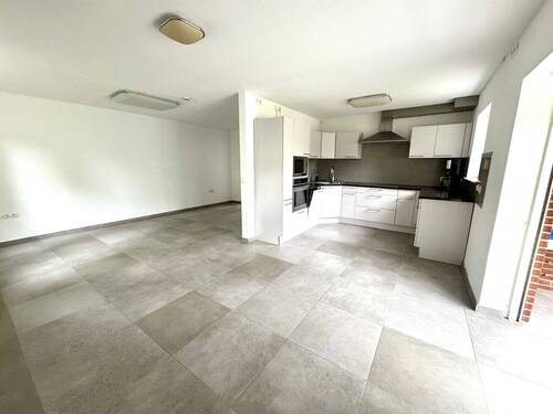 Wohn-/Essbereich - KL-Nord - Ruhig gelegene 2-Zimmer-Wohnung mit Wintergarten in guter Lage