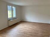 Wohnzimmer_1 - 2 Zimmer Etagenwohnung zur Miete in Dessau-Roßlau