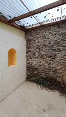 Freisitz Innenhof Naturschiefermauer - 
