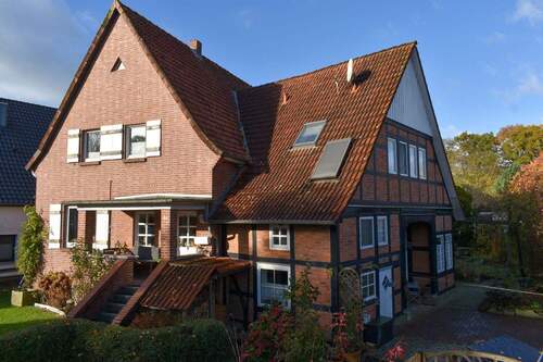RUDNICK bietet LANDLIEBE & GARTENTRÄUME - 6 Zimmer Einfamilienhaus zum Kaufen in Wunstorf