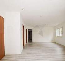 Geräumige, NEU renovierte 3-Raum-Wohnung in Meerane Geräumige, NEU renovierte 3-Raum-Wohnung in Meerane