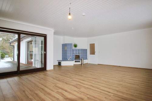 Wohnzimmertraum - 7 Zimmer Einfamilienhaus in Hamburg