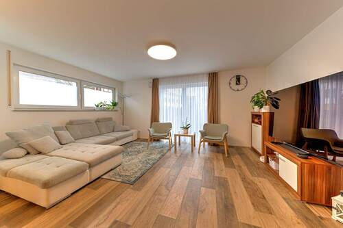 Wohnbereich - Etagenwohnung mit 95,00 m&sup2; in Gärtringen zum Kaufen