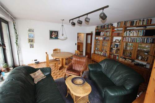 Wohnzimmer - 4 Zimmer Etagenwohnung in Hamburg