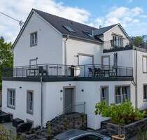 wunderschöne, kernsanierte Dachgeschosswohnung zu vermieten - Oberweis