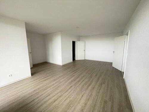 Wohnzimmer - 4 Zimmer Etagenwohnung zur Miete in Köln