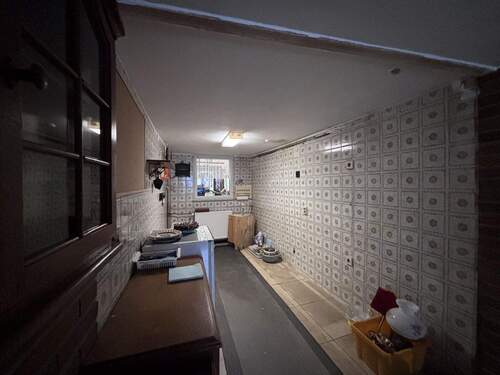 Küche - 4 Zimmer Mehrfamilienhaus, Wohnhaus in Willich