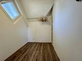 Kinderzimmer 1 begehbarer Kleiderschrank - 