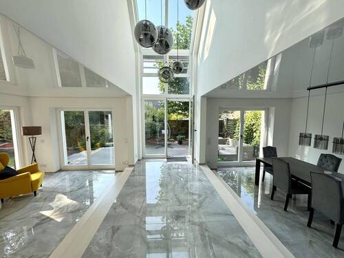 Wohnzimmer - Einfamilienhaus mit 195,00 m² in Hilden zum Kaufen