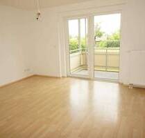 Frei ab 1.2.26 sonniger Balkon am Wohnzi. + Bad mit Fenster - Chemnitz Gablenz
