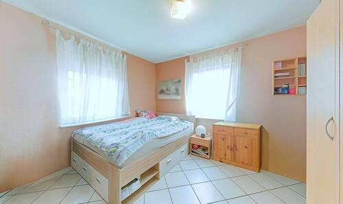 Gästezimmer - 6 Zimmer Einfamilienhaus in Wiesentheid