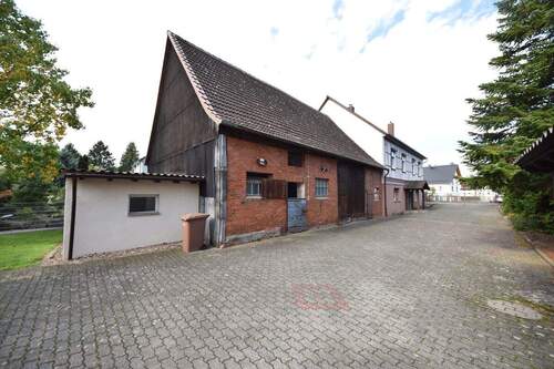 Innenhof und Wohnhaus - 