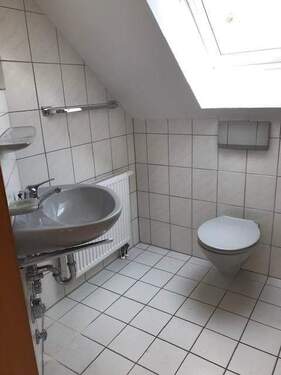 07 Bad - Etagenwohnung mit 34,00 m&sup2; in Auerbach zur Miete