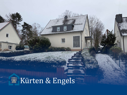 Außenansicht - Helle 3-Zimmer-Wohnung im 1. OG mit Garage