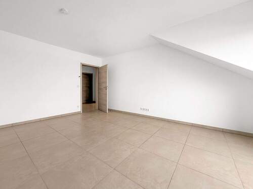 Arbeits- / Kinderzimmer - 