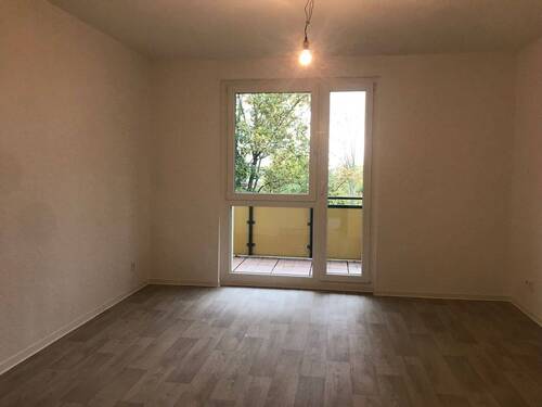 Wohnzimmer (Referenzfoto) - Wir sanieren Ihre neue Wohnung!