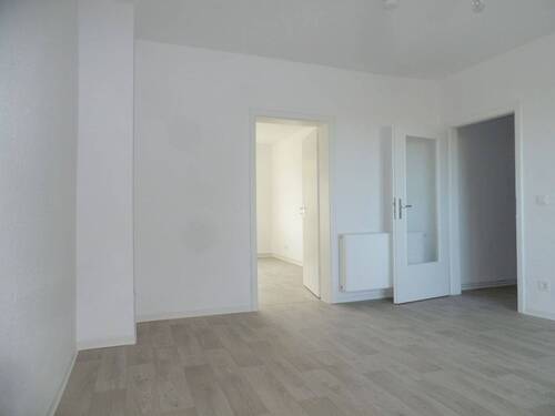 Wohnzimmer (Referenzfoto) - 2 Zimmer Etagenwohnung in Merseburg
