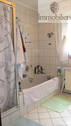 Tageslichtbad EG mit Wanne und Dusche - 