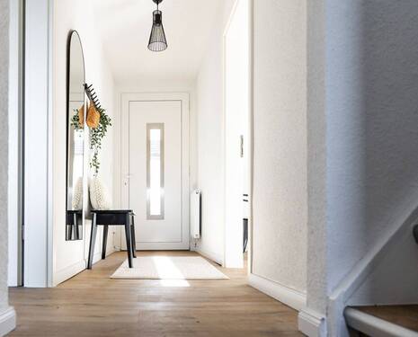 Eingang/ Flur - 4 Zimmer Reihenmittelhaus in Häfen - Bremerhaven