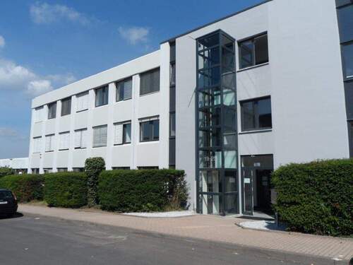 Hausvorderseite - Attraktive Büroetage im Gewerbegebiet Fuldabrück-Bergshausen