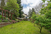 Gut nutzbarer Garten mit Baumbestand - 
