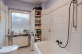 Tageslicht-Wannenbad im EG - 