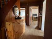 Flur im Erdgeschoss - Einfamilienhaus mit 90,00 m² in Krempermoor zum Kaufen