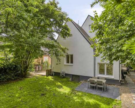 Rückansicht - Einfamilienhaus mit 192,00 m&sup2; in Düsseldorf zum Kaufen