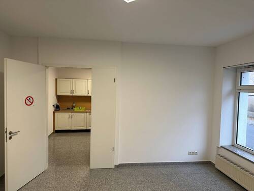 IMG-20231117-WA0013.jpg - 2 Zimmer Büro in Böhlen