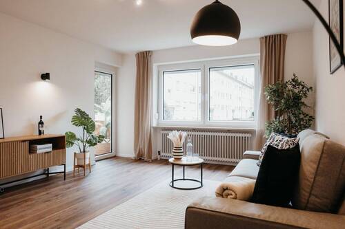 Wohnzimmer - 3 Zimmer Etagenwohnung zum Kaufen in Kaufbeuren
