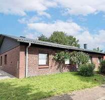 Großzügiger Bungalow mit zwei Wohneinheiten auf Naturgrundstück - Haseldorf