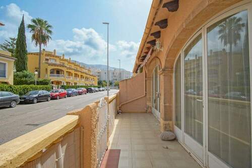 Bild 2 - 4 Zimmer Etagenwohnung zum Kaufen in Denia