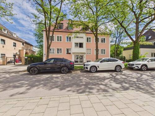 Hausansicht Straßenseite - 